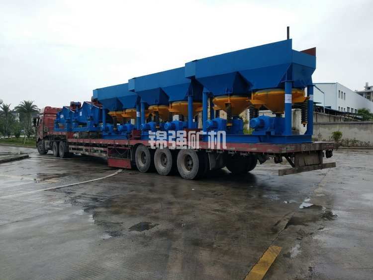 Jbqk81mn.jpg